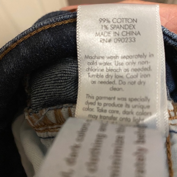 EUC Bullhead--High Rise Skinny Jeans - Picture 9 of 9